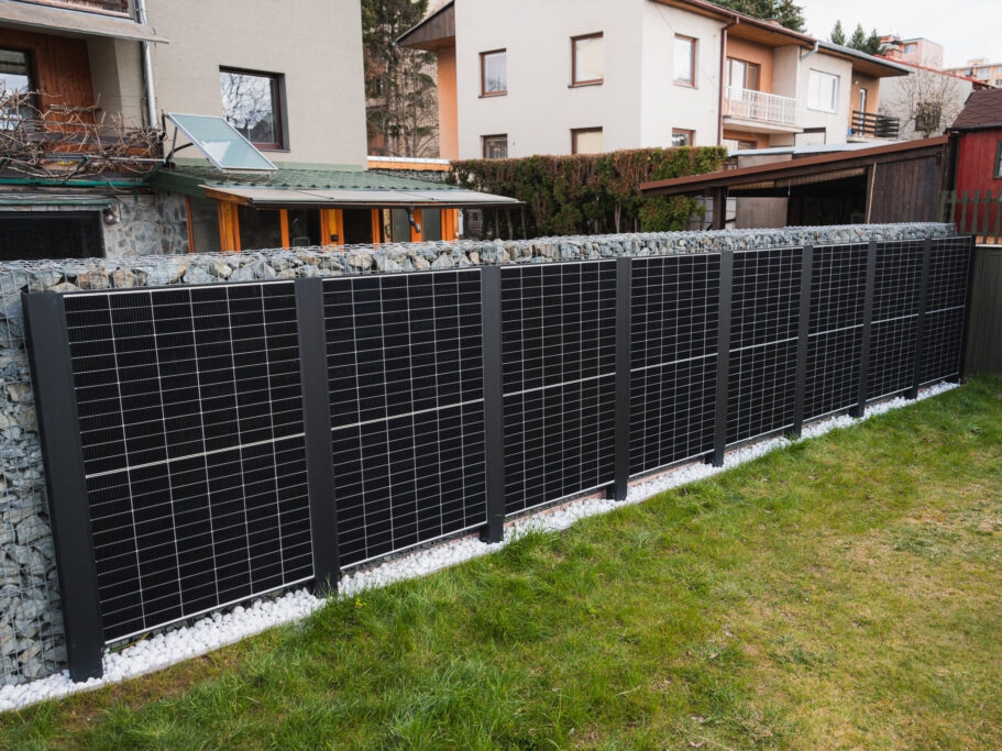 Fotovoltaický plot od ILIOS